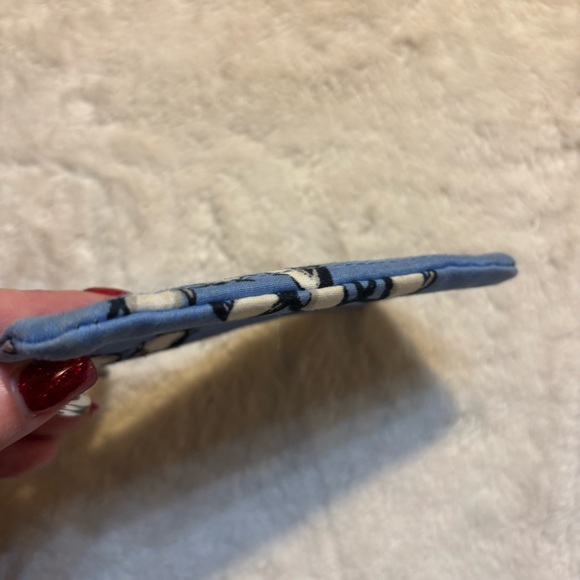 Vera Bradley ID Case Playful Penguins with Keyring Blue White Black Zip-Up - Picture 6 of 10